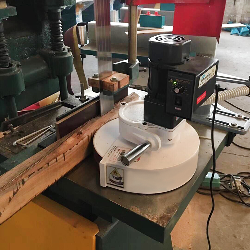 Woodworking Company - AF10 Bant Testere Otomatik Ahşap Besleyici,